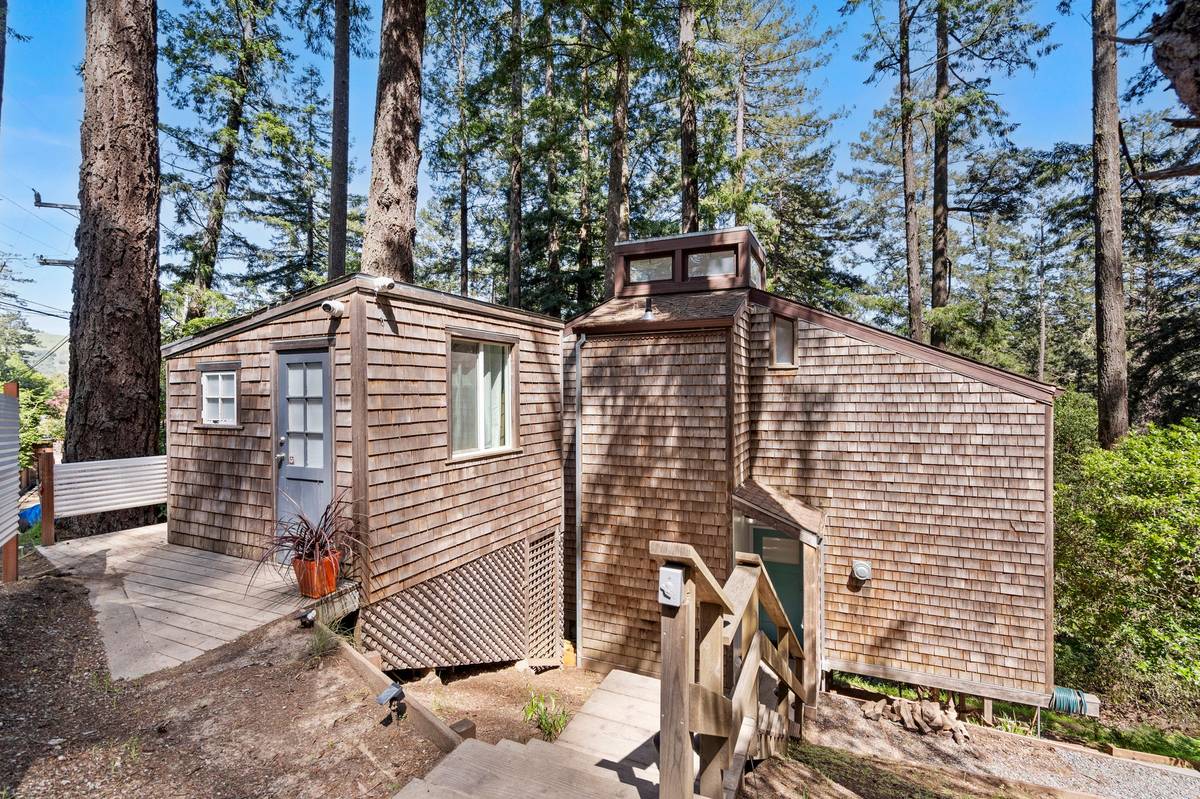 40 Fir Avenue