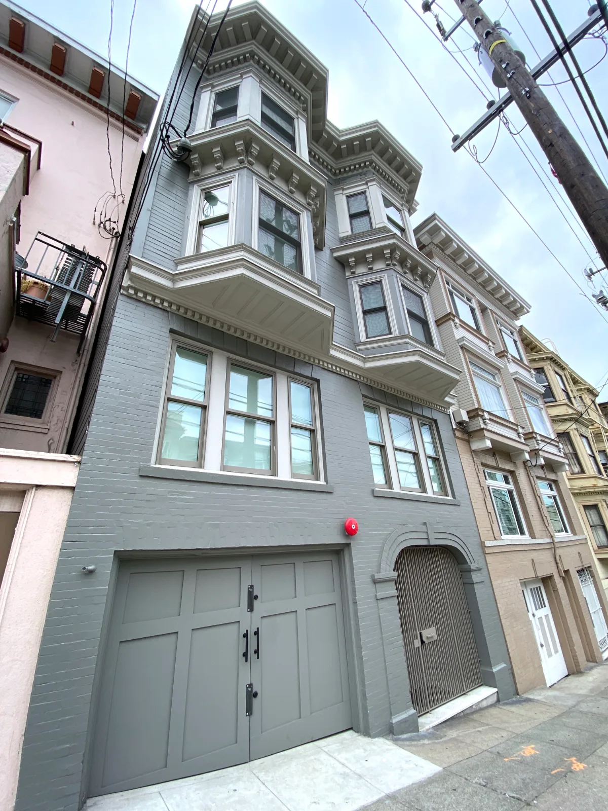 1439 Leavenworth Street