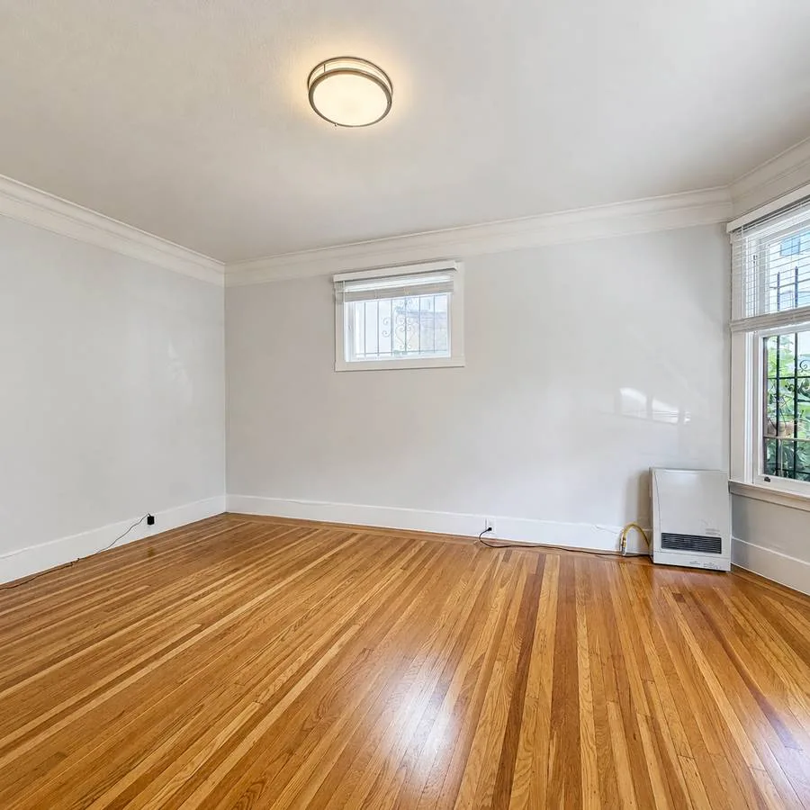 1800 Lakeshore Avenue #4