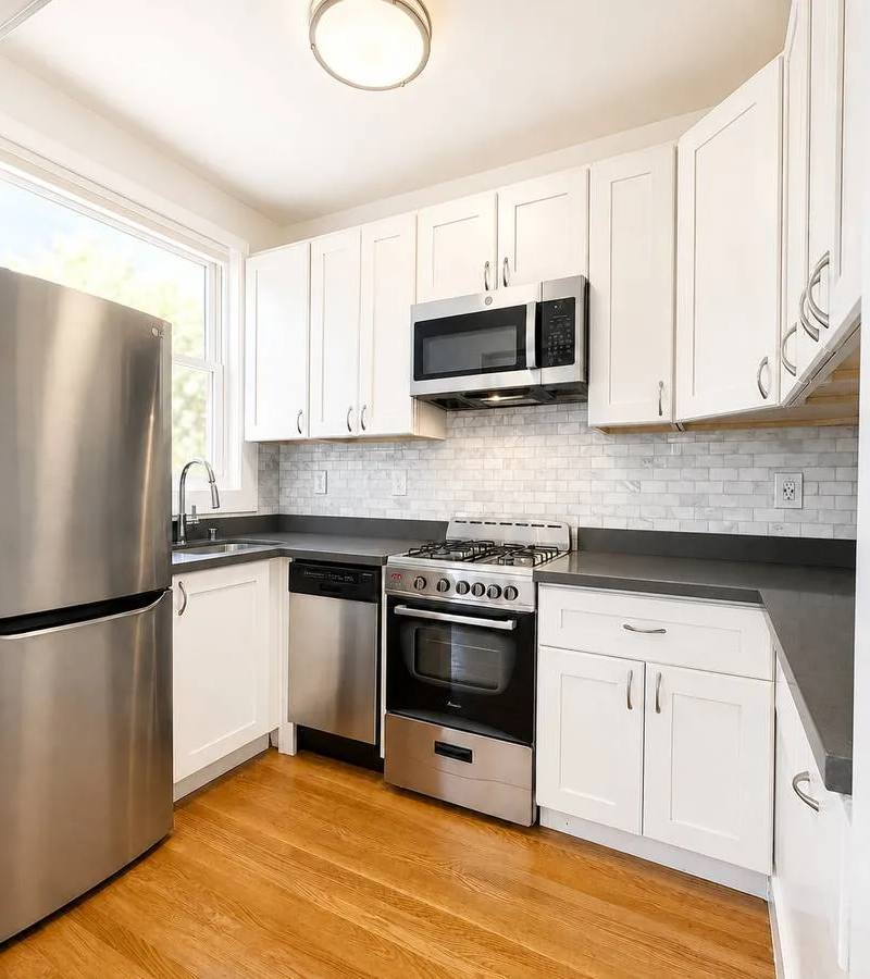 1800 Lakeshore Avenue #4, rental in Grand Lake, Oakland