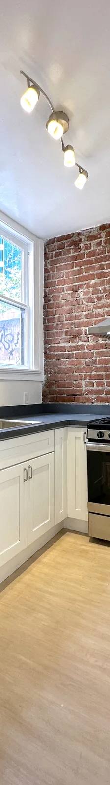 1006 Jefferson St. Unit F, rental in Old Town Oakland, Oakland