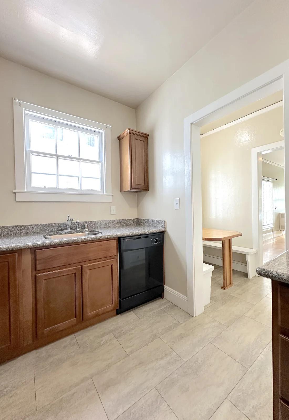 1434 Lakeshore Ave.#2, rental in Grand Lake, Oakland