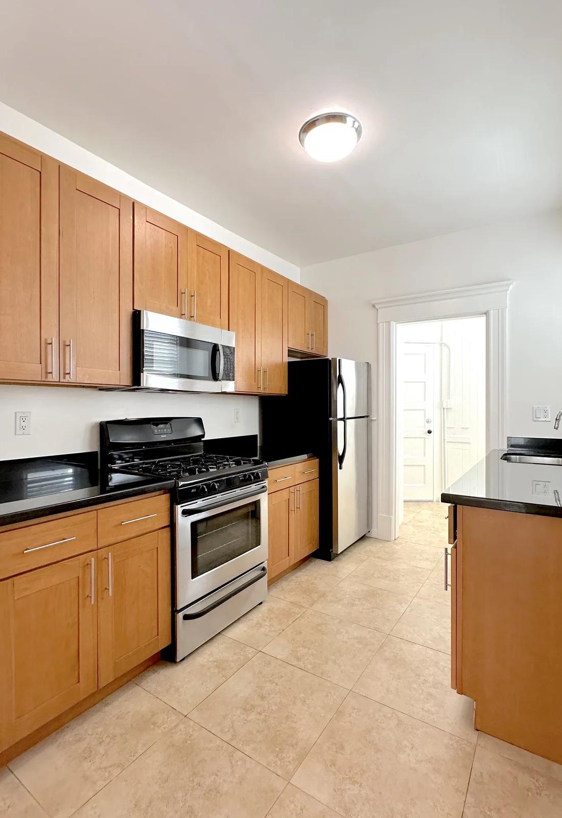 1516 Larkin St.#8, rental in Nob Hill, San Francisco