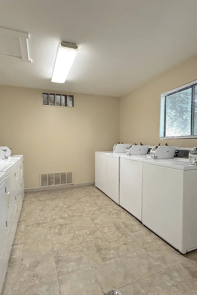 5105 Old Redwood Hwy, rental in Wikiup, Santa Rosa