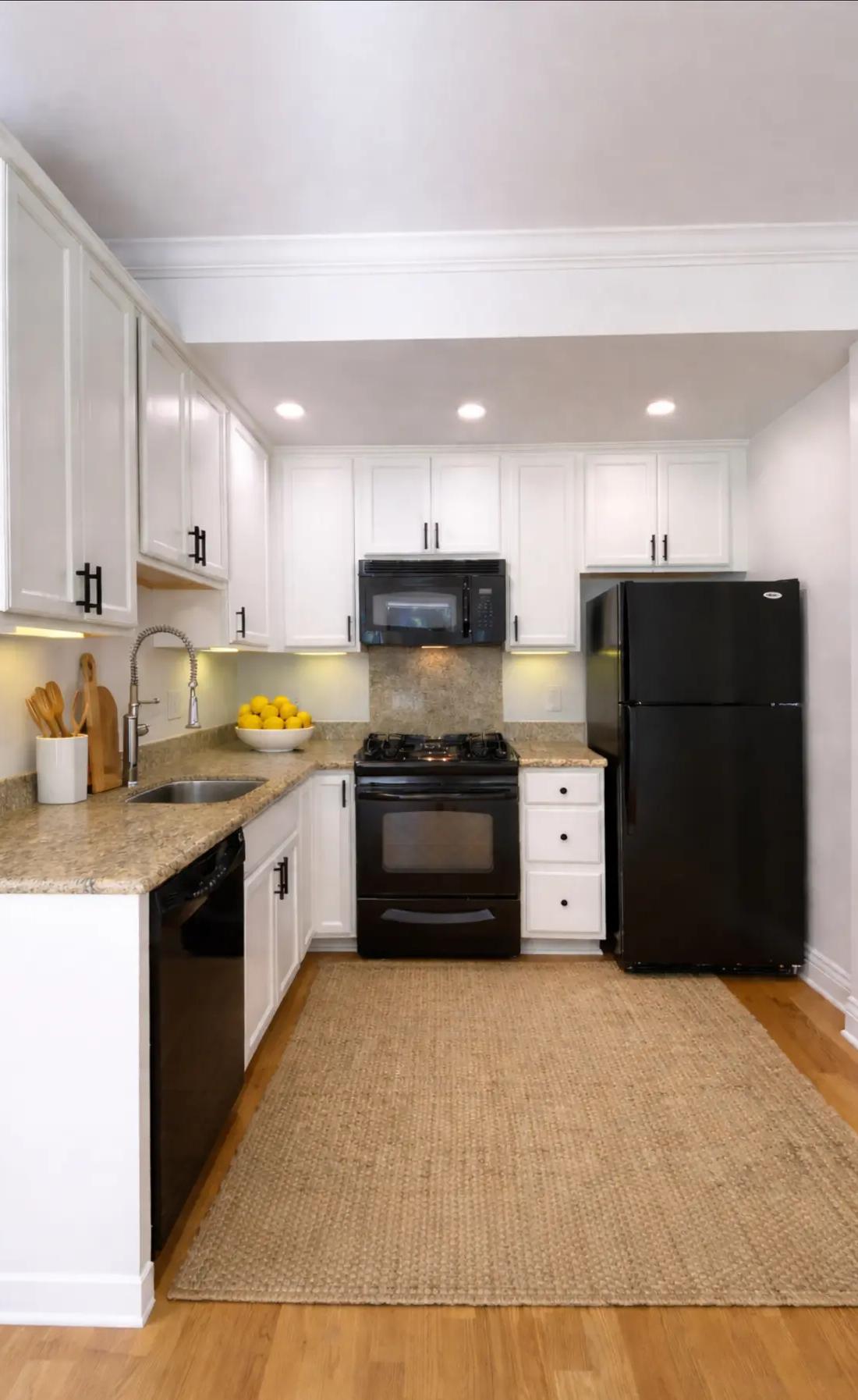 3064 Sacramento St. #4, rental in Laurel Heights, San Francisco